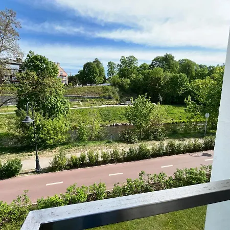 River View Apt W/balcony @ Paupys, By Cohost Apartman *
